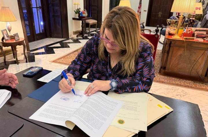 Critican firma de proyecto que enmienda la Ley de Transparencia