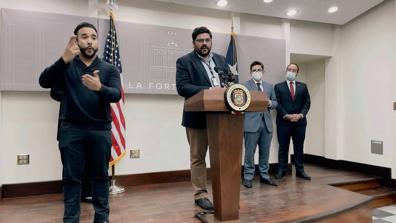 Se pueden contagiar en las escuelas o en “los moles”, dice secretario de Salud sobre excusas para no retomar las clases presenciales