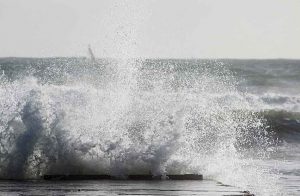 No son días de playa: fuerte riesgo de corrientes marinas en Puerto Rico