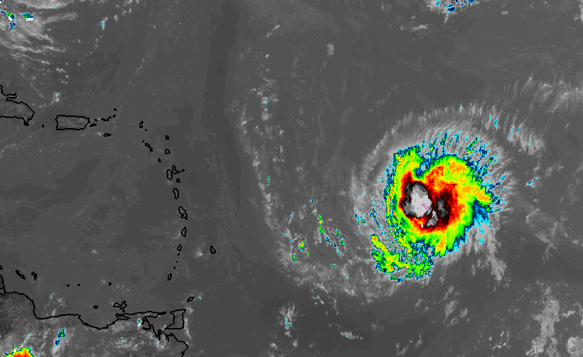 Emiten vigilancias de Tormenta y Huracán para Antillas Menores