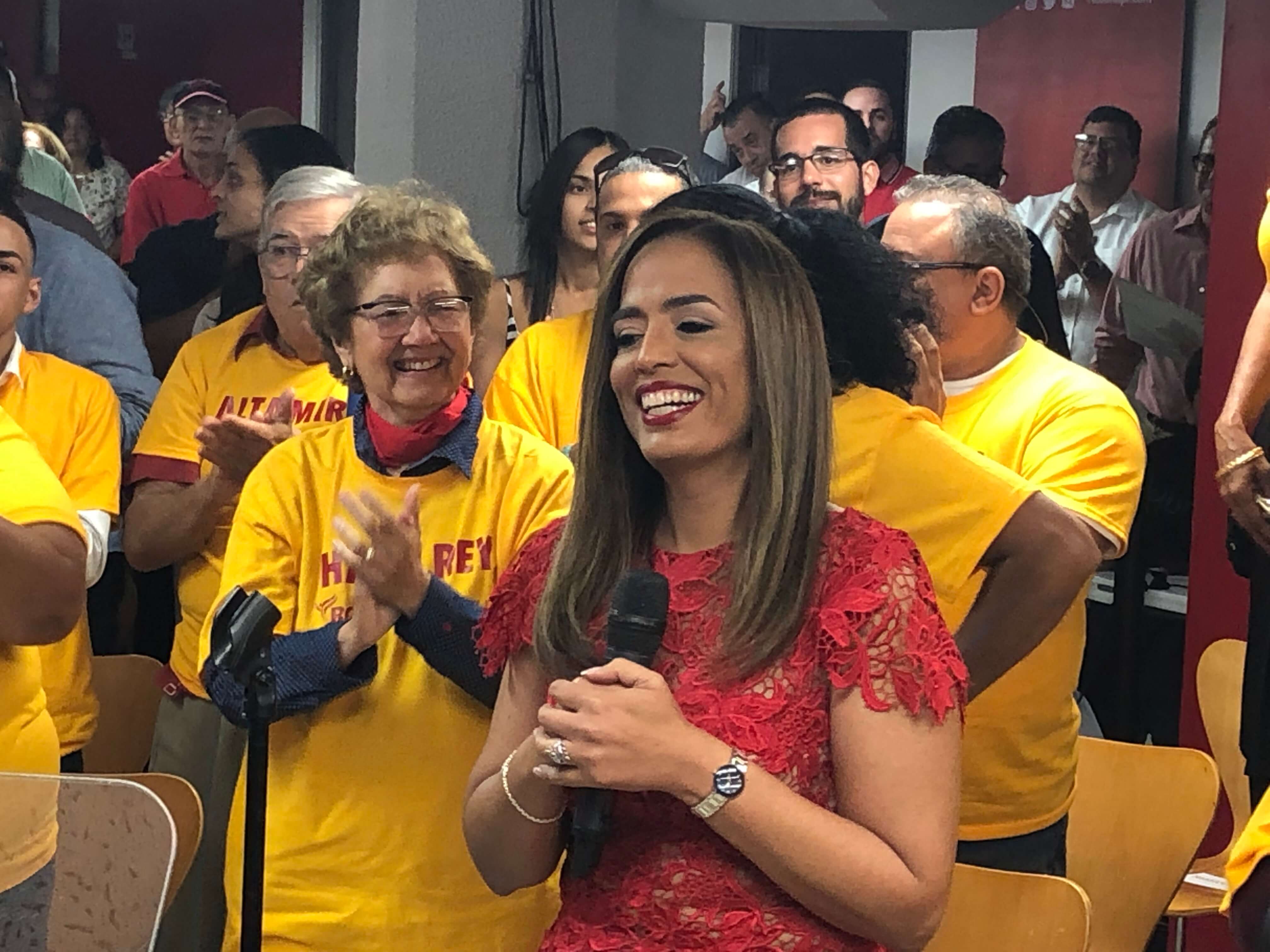 Rossana López oficializa su candidatura a la alcaldía de San Juan