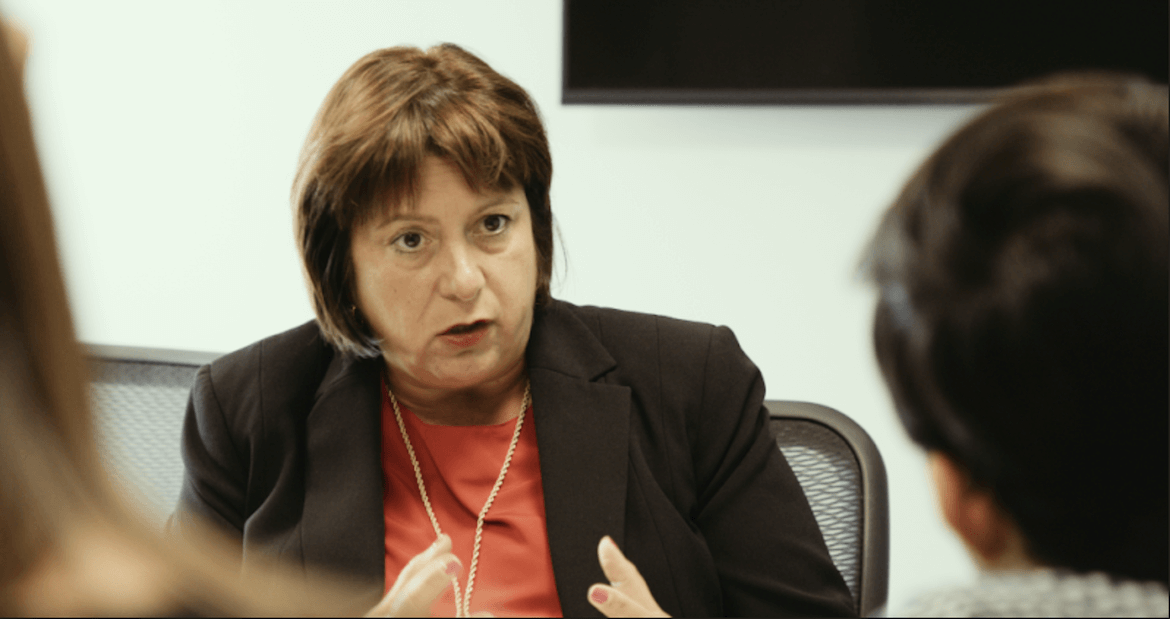 Junta Fiscal alega informe aclara relación con firma de asesoría