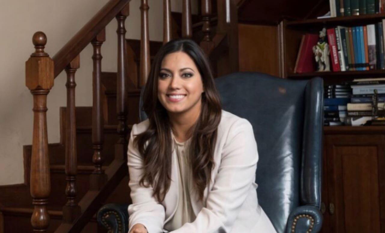 Renuncia ayudante especial de la primera dama, Beatriz de Rosselló