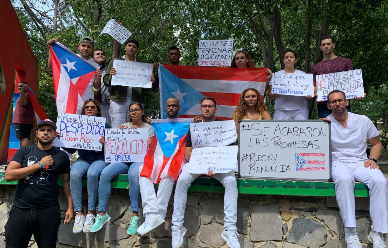 Estudiantes boricuas en México exigen la renuncia de Rosselló