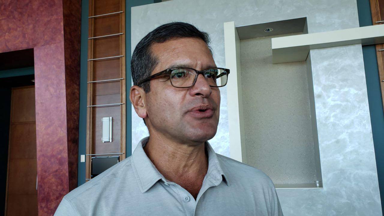 Pierluisi en cuarentena por tener contacto con Miguel Romero