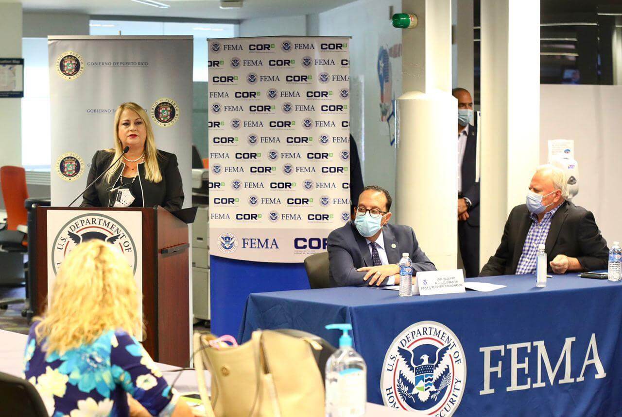 13 mil millones de dólares para reconstrucción de AEE y el Departamento de Educación