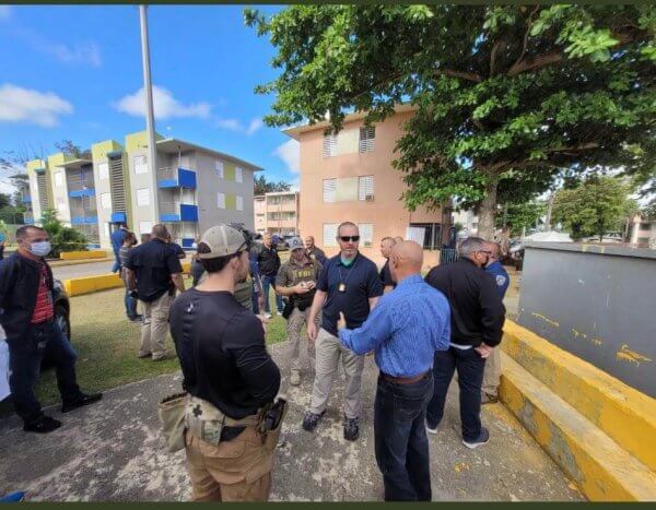 Arrestan a dos de los tres sospechosos de dispararle a Policía
