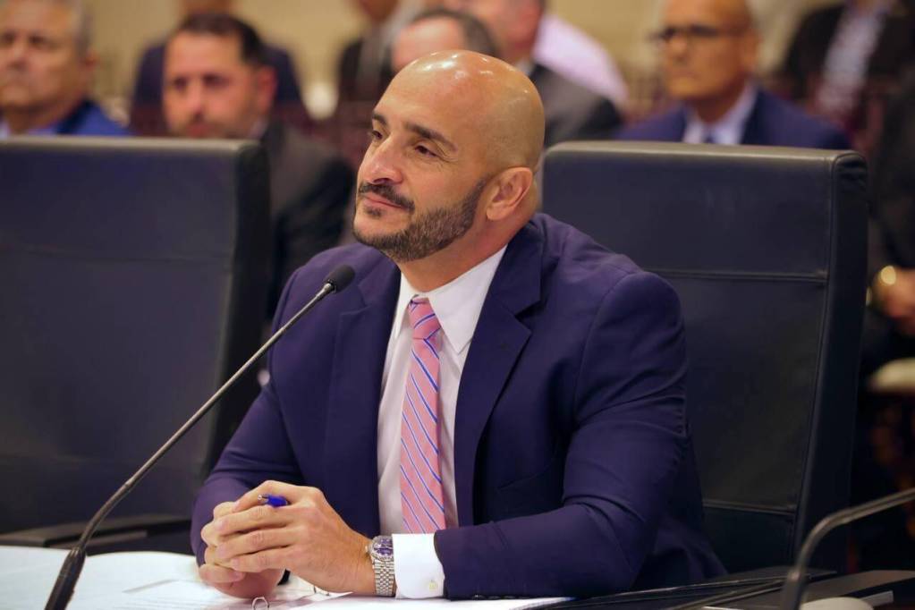 Comisionado de la Policía promete fortalecer la seguridad y modernizar la institución