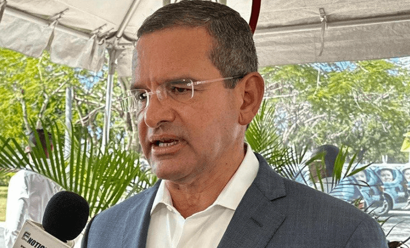 Gobernador apunta a dos errores de la jueza en caso de matanza familiar en Yauco