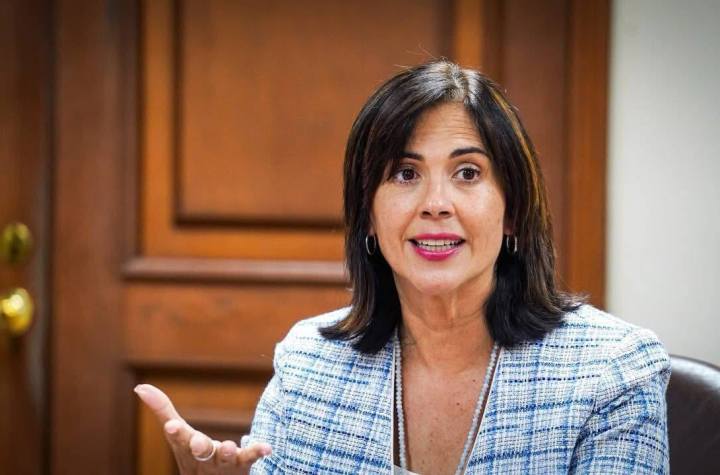 Contralora revela pagos ilegales y sueldos en exceso en Maunabo