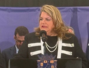 Gobernadora anuncia inversión de 35.2 millones de dólares