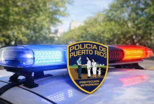 Asesinan hombre en el patio de una casa