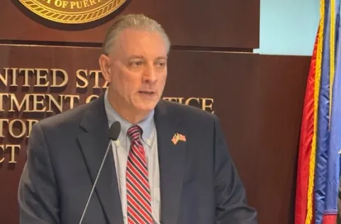 Lanzan advertencia a instituciones bancarias por transacciones hipotecarias en efectivo