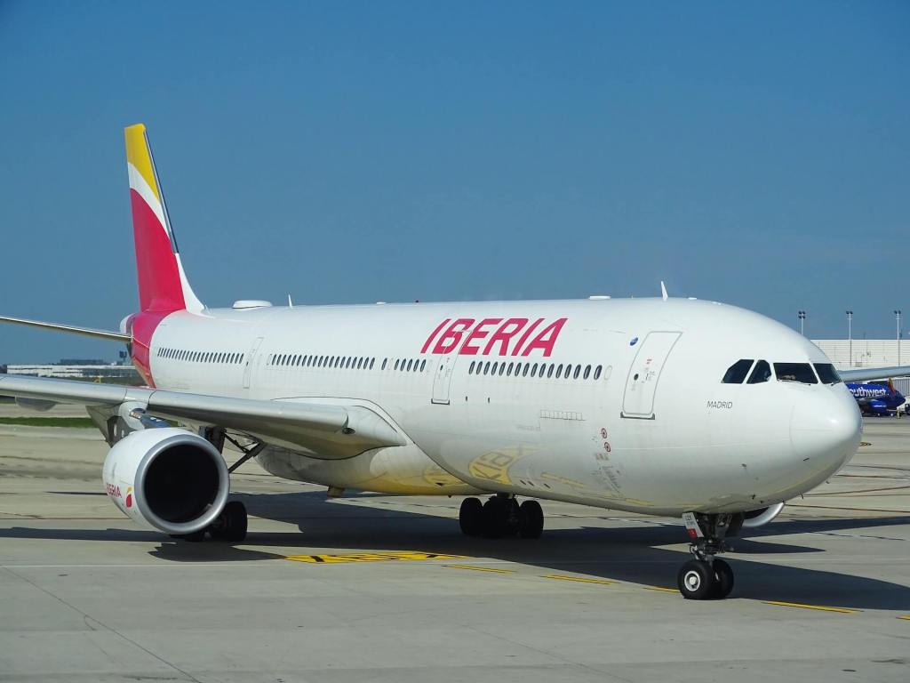 Amplían capacidad aérea de Iberia entre Madrid y San Juan para 2026