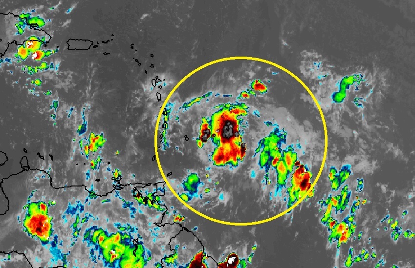 Tiempo mayormente estable para hoy, mientras continúan vigilando fuerte Onda Tropical