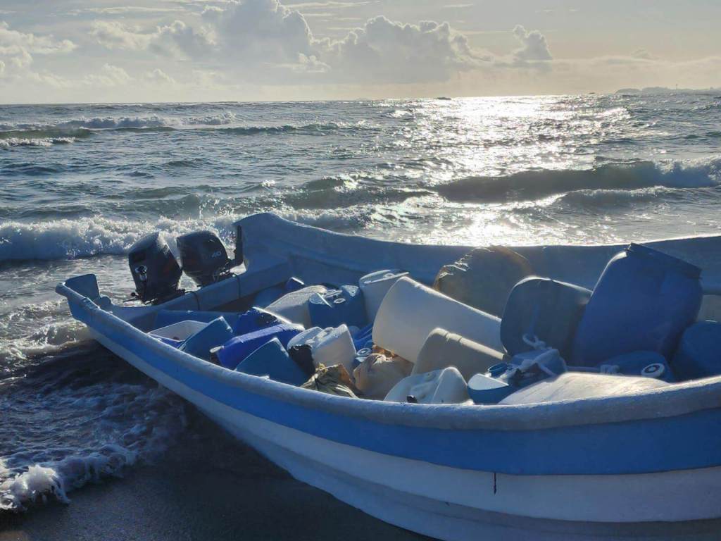 Guardia Costera devuelve 21 migrantes a República Dominicana